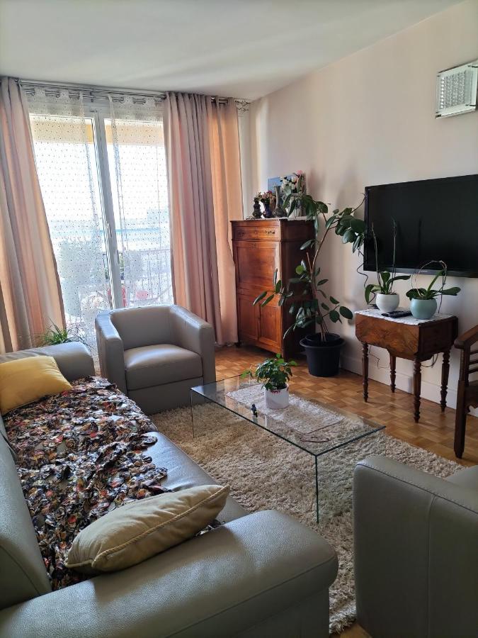 Apartamento Balcon Surplombant Le Sud De Paris Arcueil Exterior foto